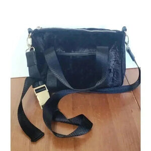 Madden NYC Steve Madden black velvet crossbody handbag medium size zip closure‎